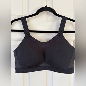 Medium Nike Black Sports Bra